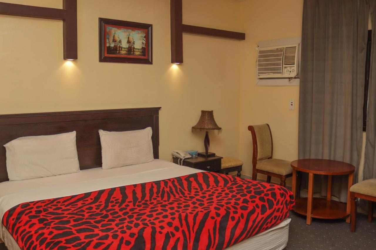 Al Orouba Hotel *