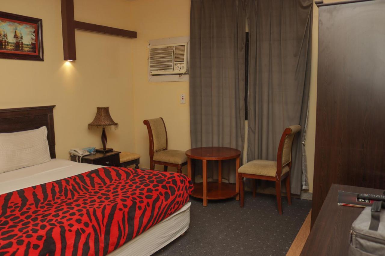Al Orouba Hotel *
